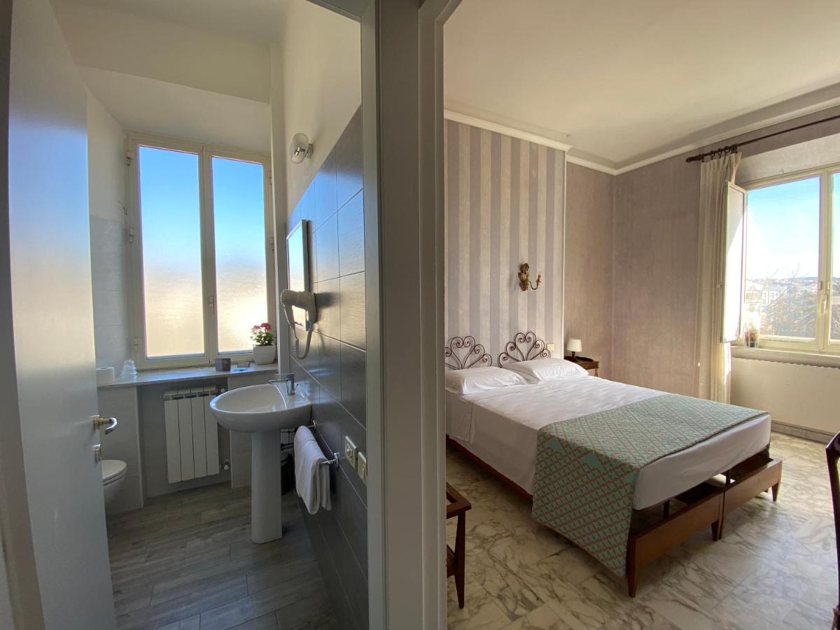 Hotel Le Najadi ซันตามารีเนลลา ภายนอก รูปภาพ