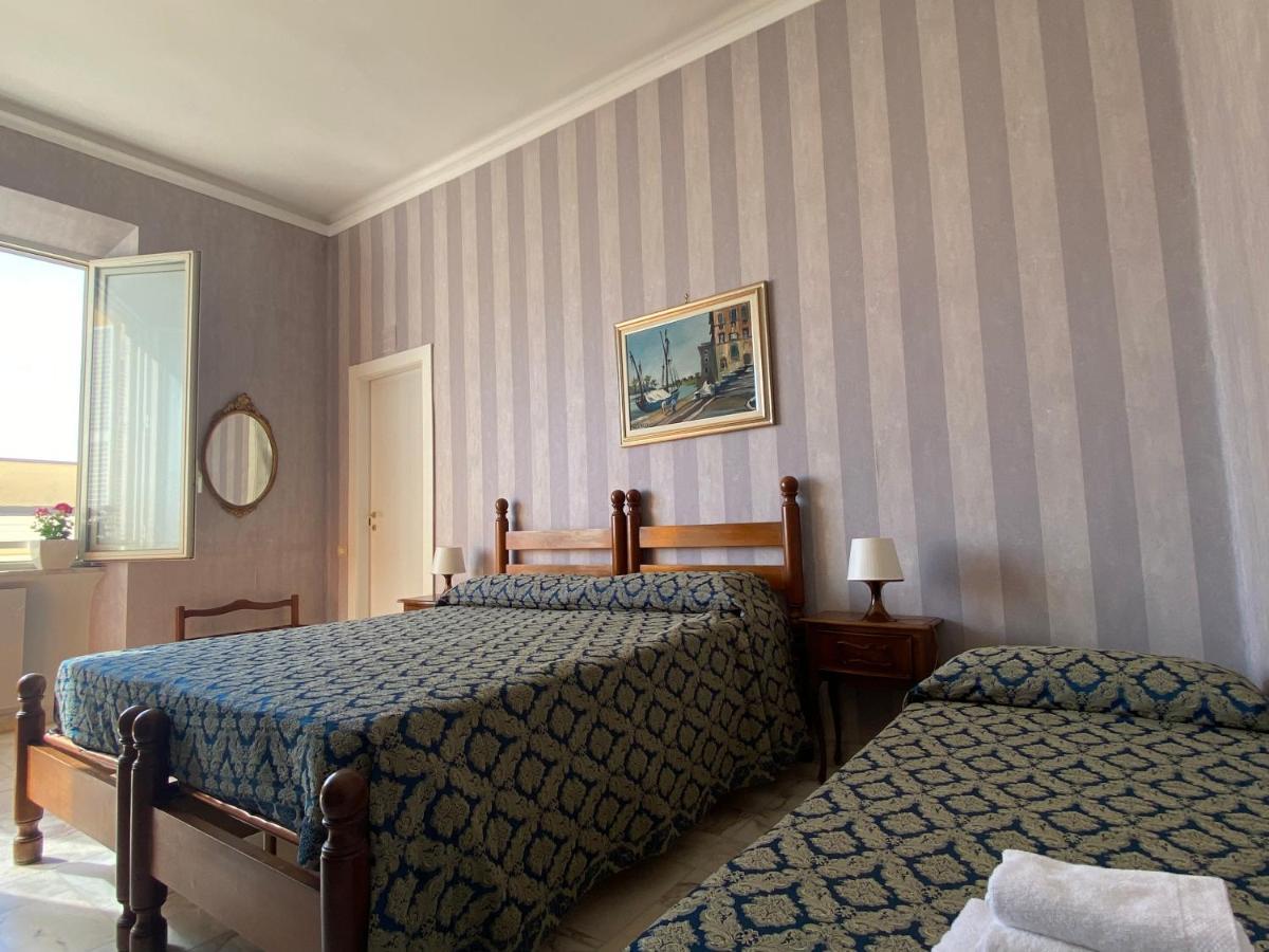 Hotel Le Najadi ซันตามารีเนลลา ภายนอก รูปภาพ