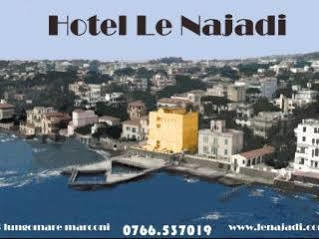 Hotel Le Najadi ซันตามารีเนลลา ภายนอก รูปภาพ